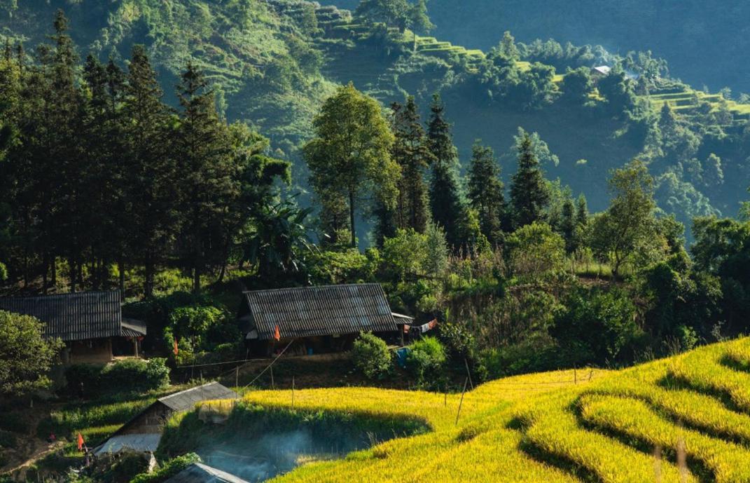 Nhat Sapa Hostel Esterno foto